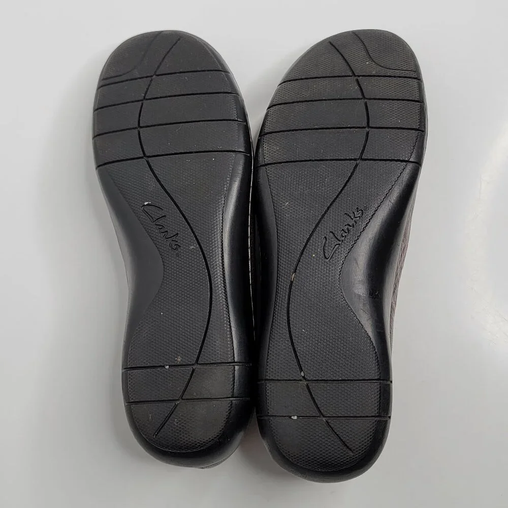 Clarks Bendable Womens 9 Bayou‎ Two Leather Slip On Croc Print Loafer Shoes